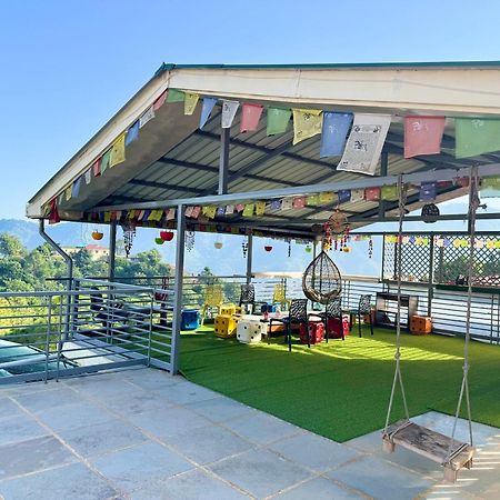 The Auriga 3Bhk Fully Entair Villa With Bonfire In Kasauli I Pvt Stay I Open Air Terrace I Kitchen Livingroom I Lawn Bonfire I Gaming Zone Екстер'єр фото