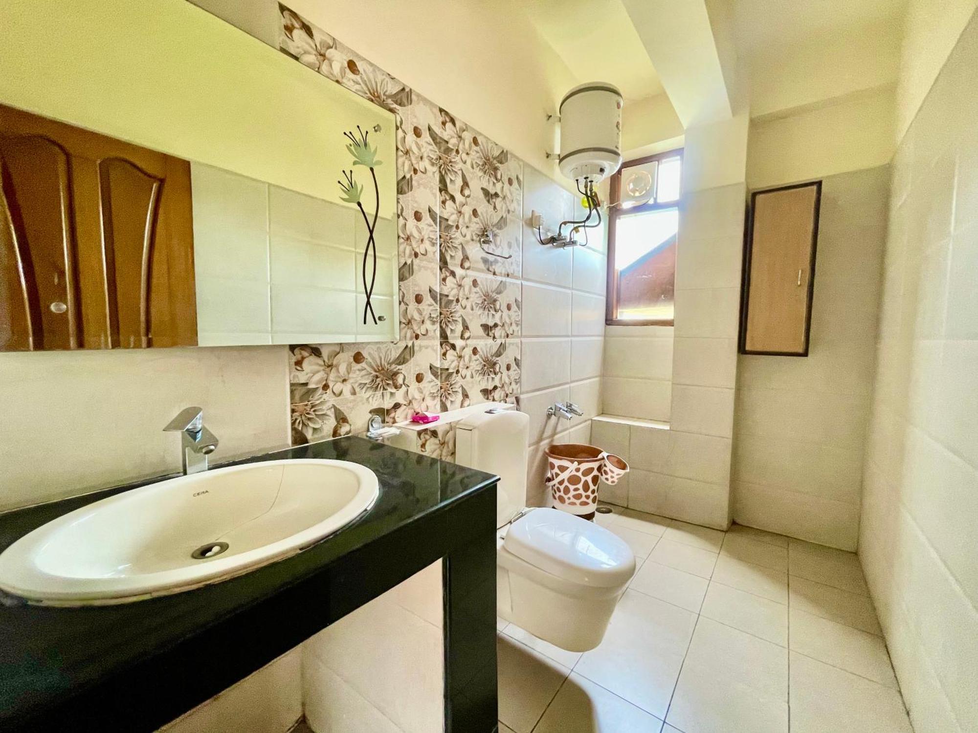 The Auriga 3Bhk Fully Entair Villa With Bonfire In Kasauli I Pvt Stay I Open Air Terrace I Kitchen Livingroom I Lawn Bonfire I Gaming Zone Екстер'єр фото