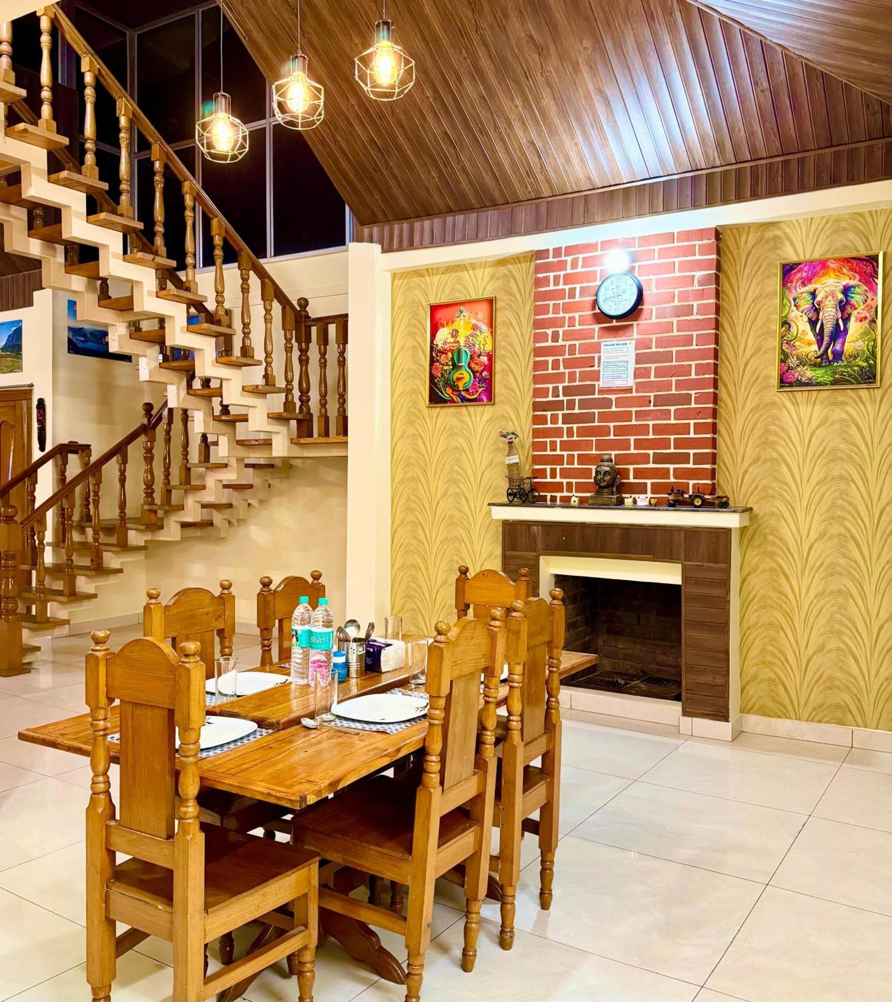 The Auriga 3Bhk Fully Entair Villa With Bonfire In Kasauli I Pvt Stay I Open Air Terrace I Kitchen Livingroom I Lawn Bonfire I Gaming Zone Екстер'єр фото