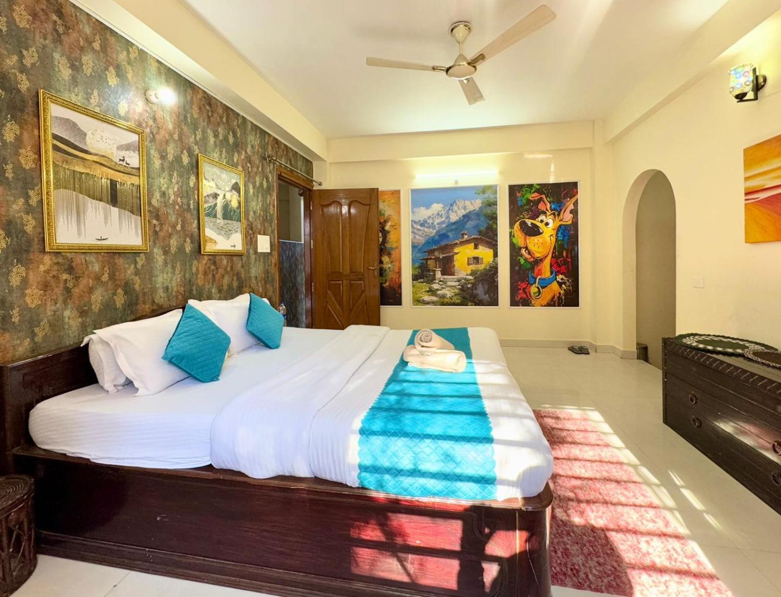 The Auriga 3Bhk Fully Entair Villa With Bonfire In Kasauli I Pvt Stay I Open Air Terrace I Kitchen Livingroom I Lawn Bonfire I Gaming Zone Екстер'єр фото